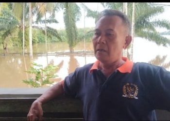 Banjir Genangi Rumah, Erwan Bingung Mau Mengungsi Kemana