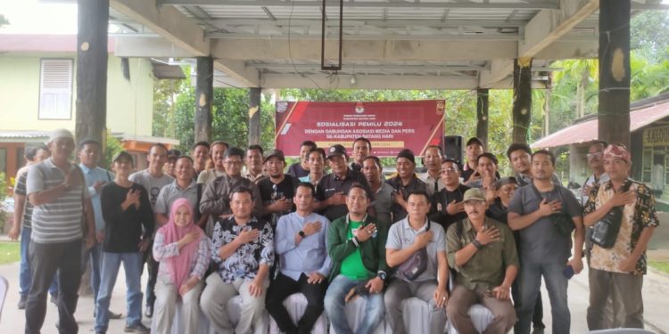 Gandeng Pers, KPU Batanghari Sosialisasikan Pemilu 14 Februari Jangan Golput 