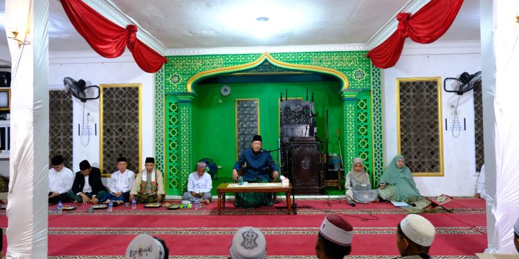 Isi Tausiyah Isra’ Mi’raj di Masjid Jam’iyyatul Islamiah, Wagub Sani Ingatkan Istiqomah dalam Beribadah