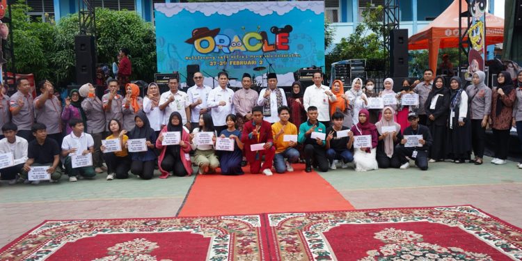 Wagub Abdullah Sani Hadiri 46 Tahun Berdirinya SMAN 3 Kota Jambi