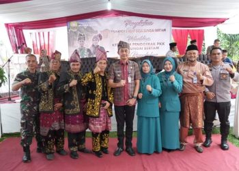 Bahyuni Deliansyah Menghadiri Pengukuhan Pengurus Lembaga Adat Sungai Bertam