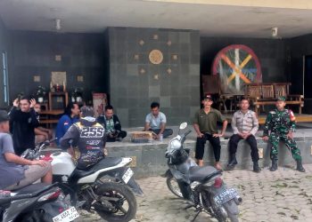 Tak Berizin, Warga Desa Pudak Unjuk Rasa Tolak Pembangunan Tempat Ibadah 