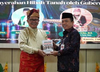 Gubernur Al Haris : Peran Lembaga Adat Sangat Dinantikan Masyarakat