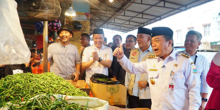Jelang Puasa dan Lebaran, Gubernur Al Haris Pastikan Stok dan Harga Bahan Pokok Stabil