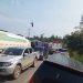 Macet Parah di Jalan Jebak-Karmeo, Akibat Mobil Batubara Parkir Dibahu Jalan 