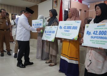 Apresiasi ASN Yang Pensiun, Gubernur Al Haris: Negara Hadir Dalam Perlindungan Sosial