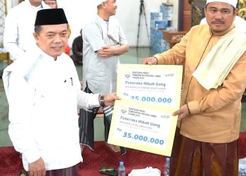 Safari Ramadhan ke Bungo, Gubernur Al Haris Serahkan Bantuan 270 Juta Rupiah untuk Masjid dan Musholla
