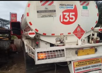 Diduga Oknum Sopir Tangki Merah Putih Pertamina, Setor Sejumlah Uang Kordinasi Agar Aman Saat “Kencing” BBM