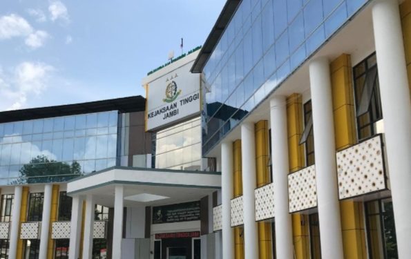 Anggap Produk Pemerintah Daerah Bertentangan dengan Undang-undang, Willy Laporkan ke Kejati Jambi 