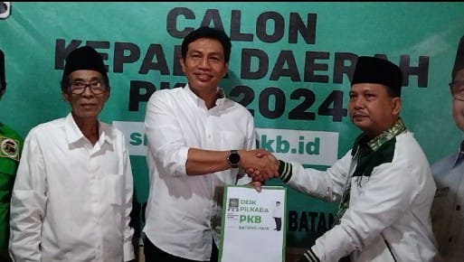 Fadhil Bahtiar Kembalikan Formulir Pendaftaran Balon Bupati dan Wakil Bupati ke PKB