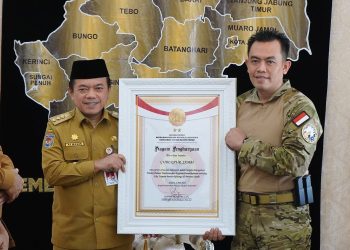 Gubernur Al Haris Terima Penghargaan dari Densus 88, Berperan Dukung Pencegahan Terorisme dan Deradikalisasi Eks Napiter