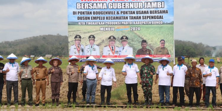 Gubernur Al Haris Bantu Perjuangkan Irigasi Batang Uleh Bungo