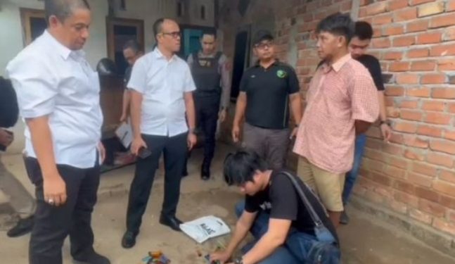 Polisi Obrak-abrik Sarang Narkoba di Sungai Gelam 