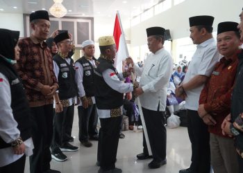 Wagub Sani Sambut Kepulangan 447 Jemaah Haji Jambi Kloter 24
