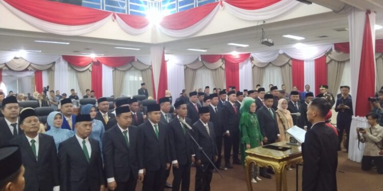 35 Anggota DPRD Batanghari Terpilih Resmi Dilantik