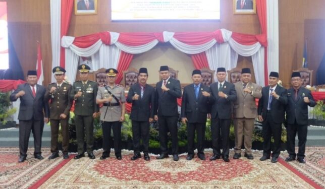 DPRD Muarojambi Gelar Paripurna Mendengarkan Pidato Kenegaraan Presiden RI Joko Widodo HUT RI ke 79