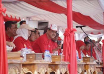 Pj Bupati Muaro Jambi Hadiri Pawai Pembangunan Hari kemerdekaan RI yang ke 79 Tahun