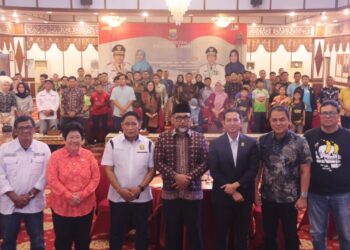 Pjs. Gubernur Sudirman Buka Kejuaraan Bulu Tangkis BNI Sirkuit Nasional B Jambi