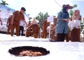 Pj Bupati Raden Najmi Hadiri Kegiatan Gerakan Tanam Cabai 