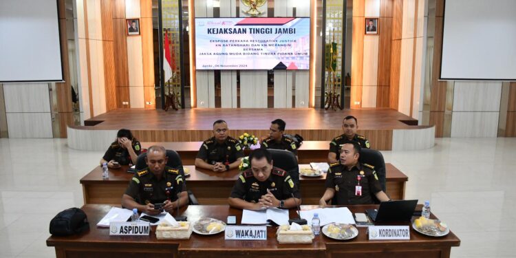 Jaksa Agung Muda Bidang Tindak Pidana Umum Hentikan 2 Perkara Pidana Melalui Restorative Justice