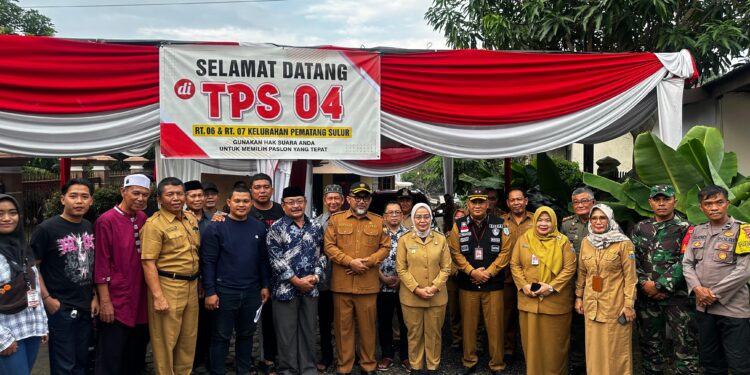 Sekda Provinsi Jambi bersama Walikota Jambi Tinjau Kesiapan Pelaksanaan Tempat Pemungutan Suara di Kota Jambi
