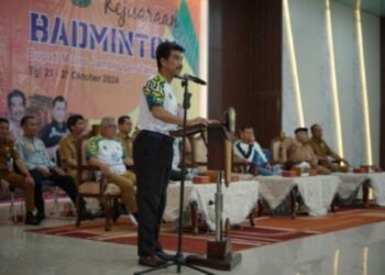 Pj Bupati Raden Najmi Buka Perlombaan Badminton Se-kabupaten Muaro Jambi
