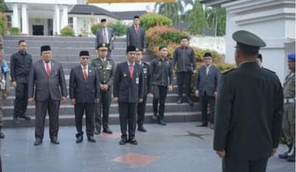 Pj Bupati Muaro Jambi Pimpin Upacara Peringatan Hari Pahlawan