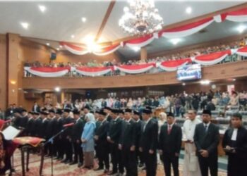 Unsur Pimpinan DPRD Kabupaten Muaro Jambi Resmi Dilantik