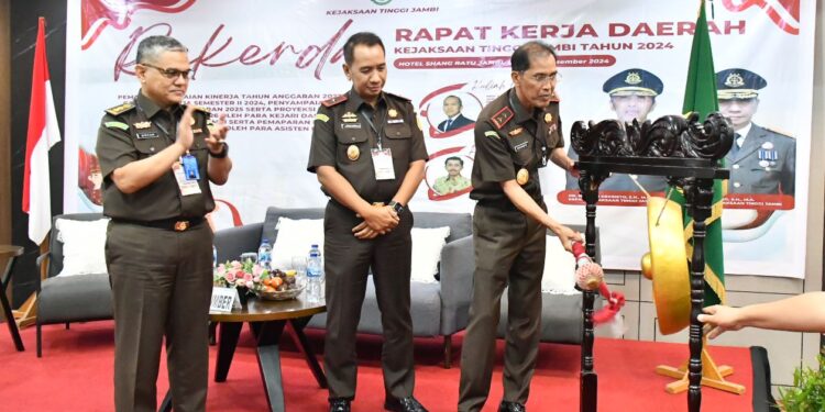 Kajati Jambi Membuka Rapat Kerja Daerah Tahun 2024