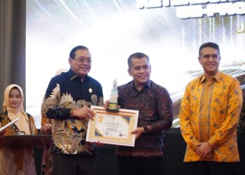 Bawaslu Jambi Borong Predikat Informatif di Malam Penganugerahan Keterbukaan Informasi Badan Publik se-Provinsi Jambi Tahun 2024