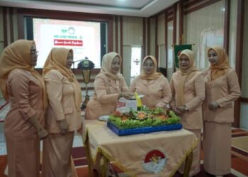 Ketua TP PKK Muaro Jambi Hadiri HUT DWP PNS Ke-25