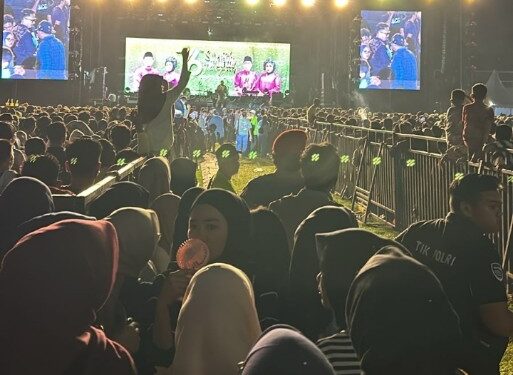Wali Band Meriahkan Puncak HUT Batanghari ke 76