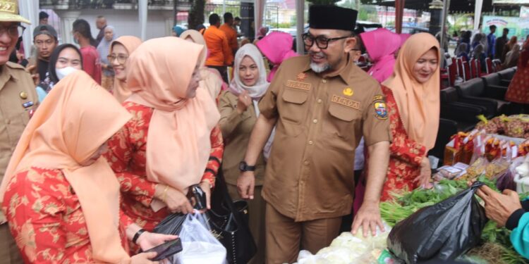 Sekda Sudirman: Bazar Ramadhan Bantu Masyarakat Penuhi Kebutuhan Pokok