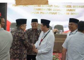 Sekda Budhi Hartono Hadiri Rapat Pleno Penetapan Bupati dan Wakil Bupati Terpilih Muarojambi