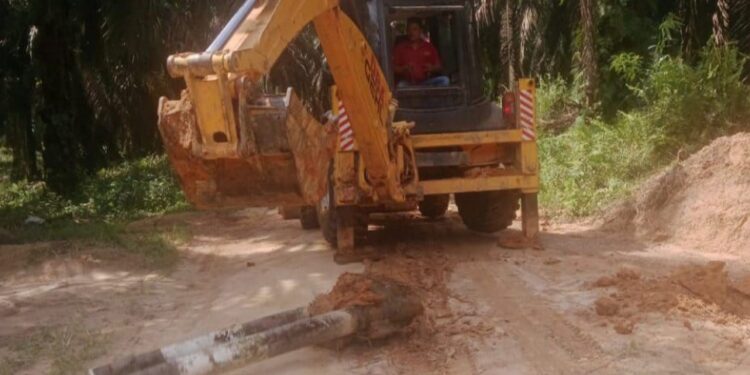 Diprotes Warga, Portal Jalan yang Dibangun PT BSU di Bahar Selatan Akhirnya Dibongkar