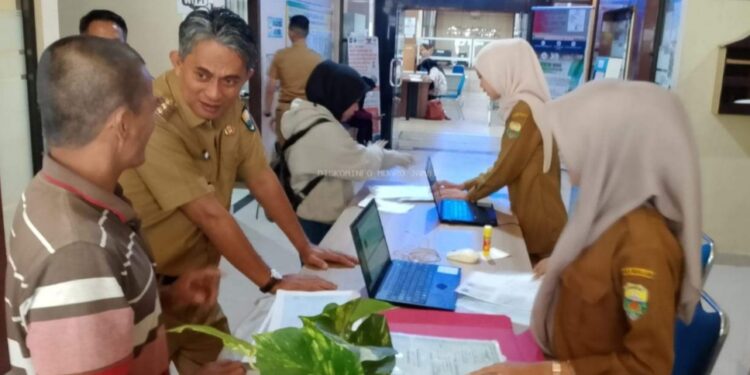 Wabup Junaidi Mahir, Melakukan Sidak  Beberapa OPD di Muaro Jambi