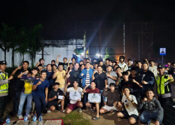 Serunya Lomba Balap Lari Jelang Sahur di Muaro Jambi, Kapolres Hadir Langsung Beri Support