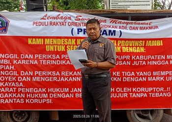 Proyek Jalan Rp 8 Miliar di Dinas PUPR Muaro Jambi Didemo, Kejati Jambi Didesak Usut Tuntas 