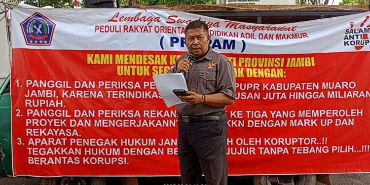 Proyek Jalan Rp 8 Miliar di Dinas PUPR Muaro Jambi Didemo, Kejati Jambi Didesak Usut Tuntas 