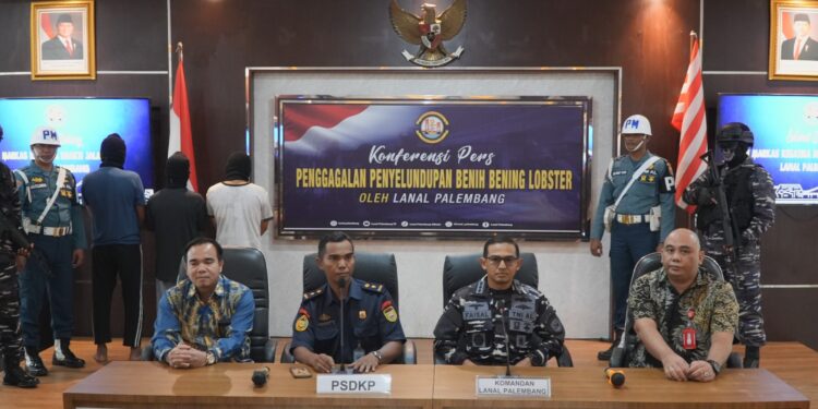 Tim F1QR Lanal Palembang Gagalkan Penyelundupan Benih Bening Lobster yang Rugikan Negara 38 Milyar 