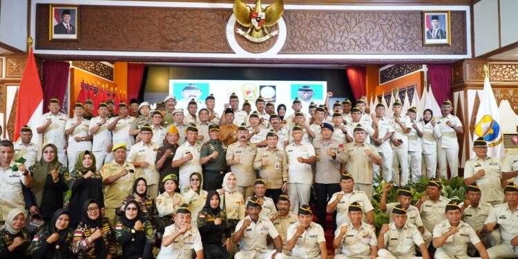 Gubernur Al Haris Dikukuhkan Sebagai Anggota Kehormatan PPAD Provinsi Jambi