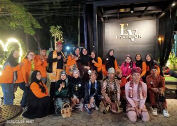 Keren! Kaum Difabel Jambi Dapat Dukungan dari Wisatawan Singapura untuk Promosikan Batik 