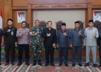 BBS Hadiri Rapat Paripurna DPRD Muaro Jambi Pengambilan Keputusan Tujuh Ranperda Tahun 2024 