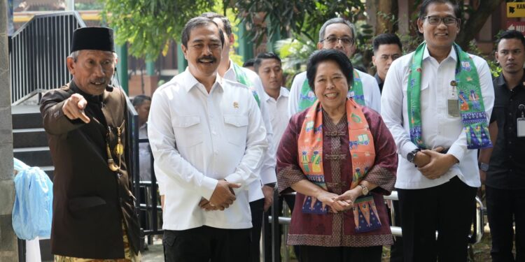 Ribuan Klien BAPAS Serentak Lakukan Aksi Sosial, Wujud Kesiapan Implementasi Pidana Alternatif