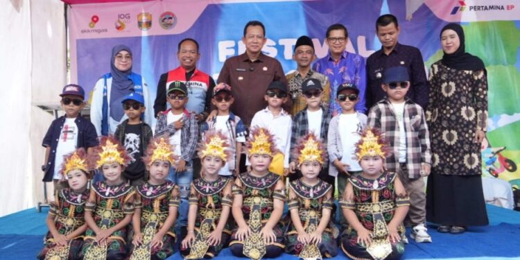 Bupati BBS Hadiri Festival PAUD Patra Serandi Desa Talang Belido