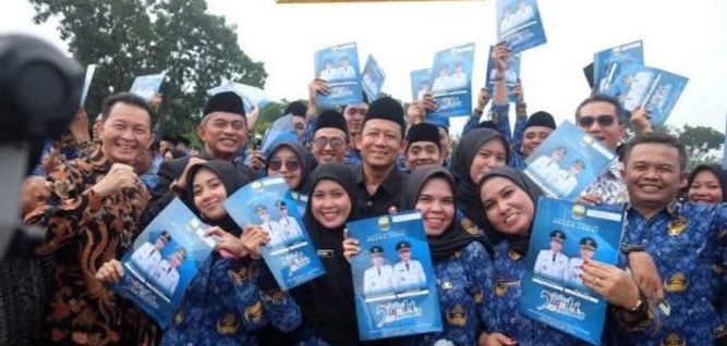 Bupati Muaro Jambi Serahkan SK dan Pelantikan PPPK Tahap I Formasi Tahun 2024