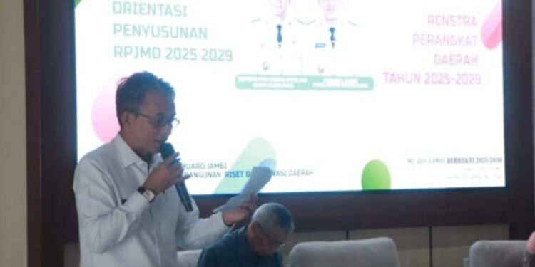 Wakil Bupati Muaro Jambi Menghadiri Acara Rapat Orientasi Penyusunan RPJMD dan Rensta PD 2025-2029