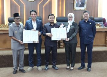 Paripurna DPRD Batanghari penyampaian nota Ranperda Tata Ruang Wilayah RT RW
