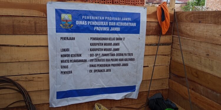 Tanpa Menampilkan Pagu Anggaran, Pembangunan Gedung SMAN 17 Muaro Jambi Diduga Sarat Korupsi 