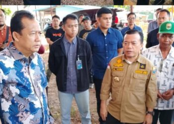 Bupati BBS Dampingi Gubernur Al Haris Tinjau Lokasi Zoom Meeting Launching Koperasi Merah Putih di Desa Tangkit 